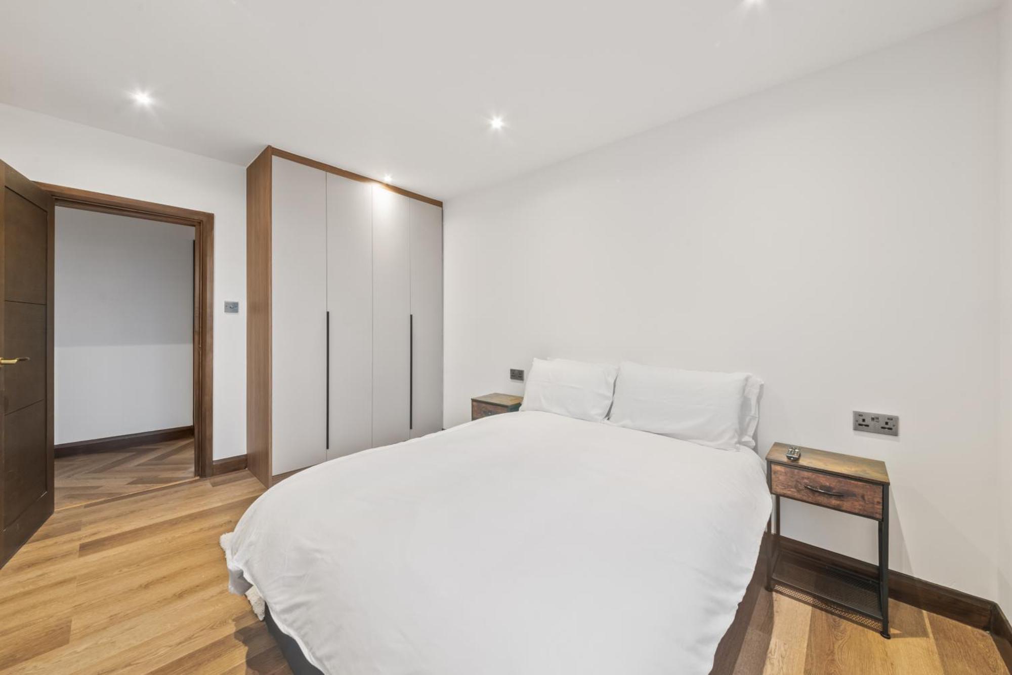 Londwell, Regents Park & Abbey Road Luxury Penthouse Apartment